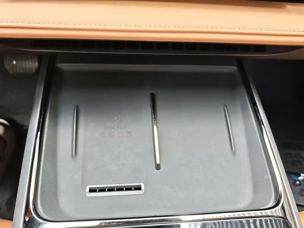 Geely Galaxy Starshine 8 2025 — фото 16