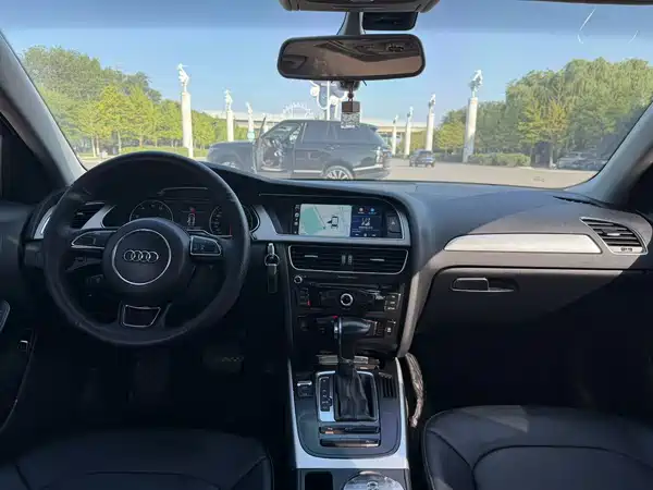 Audi A4L 2013