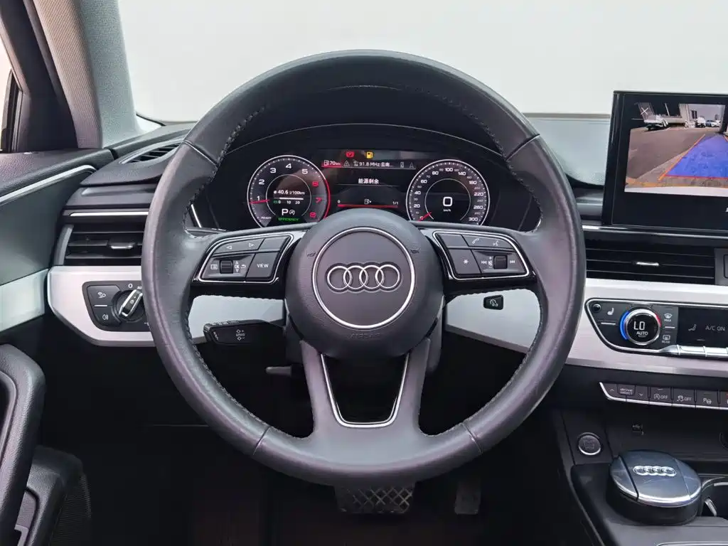 Audi A4L 2021 — фото 16