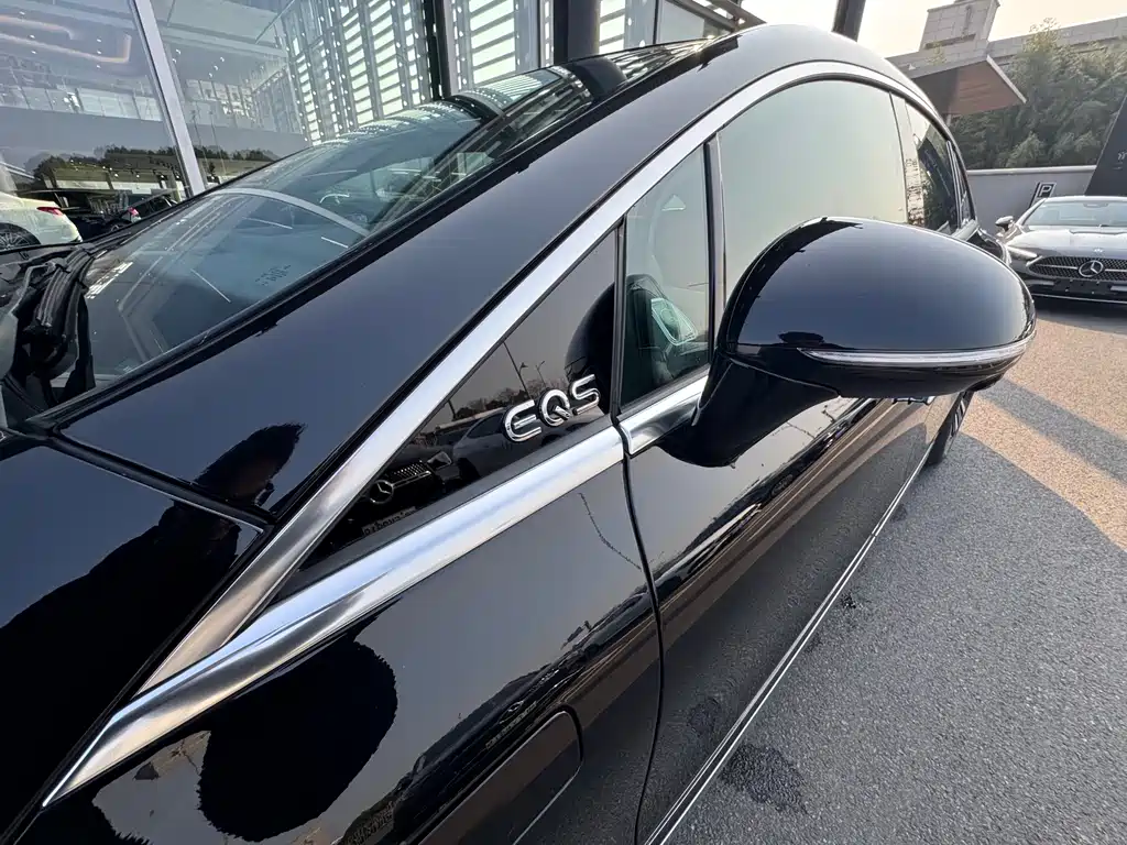 Mercedes-Benz EQS 2023 — фото 15