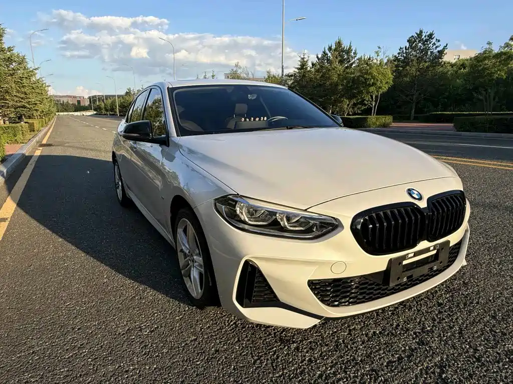 BMW 1 Series 2023