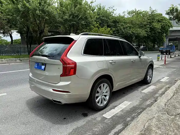 Volvo XC90 2016