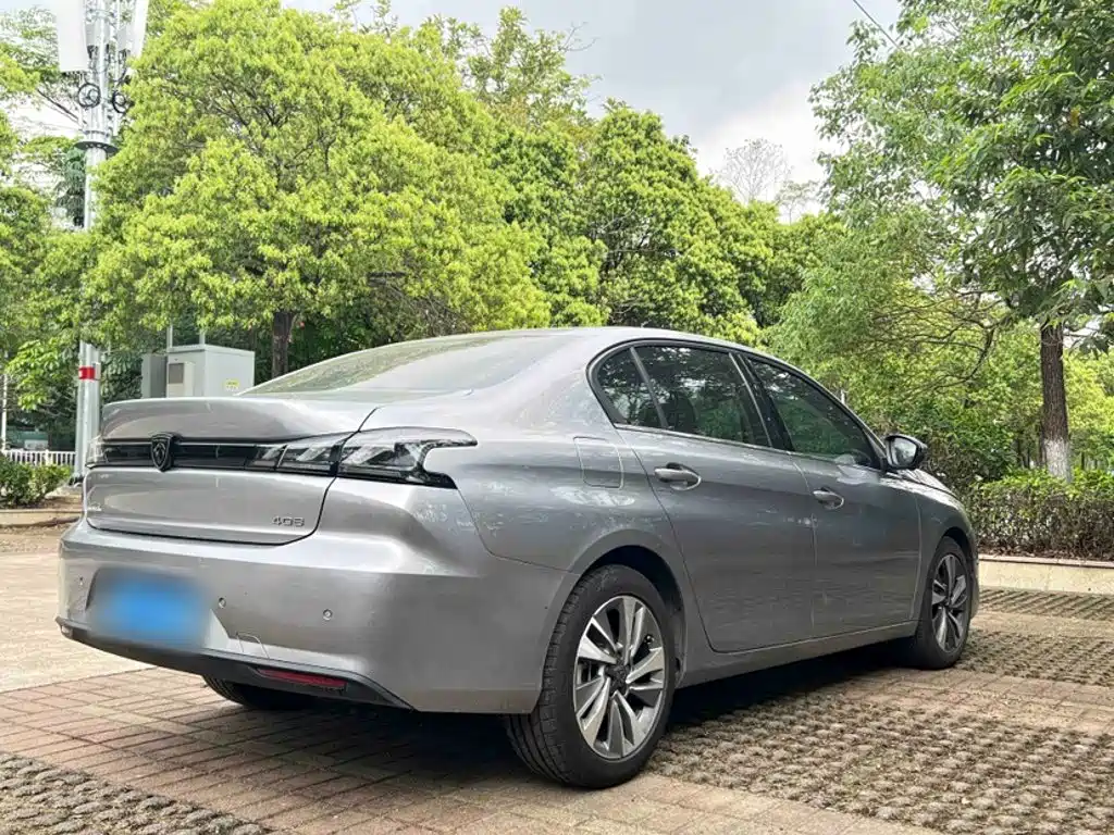 Peugeot 408 2024 — фото 10