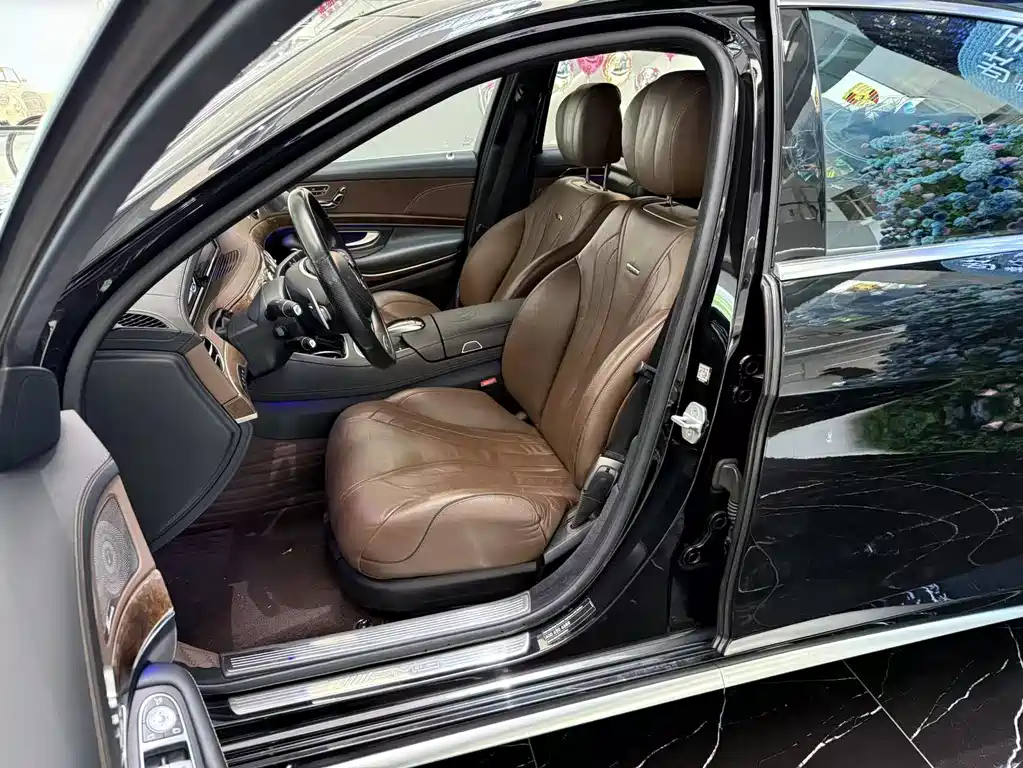 Mercedes-Benz S-Class AMG 2015 — фото 16