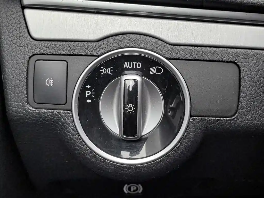 Mercedes-Benz E-Class 2014 — фото 21