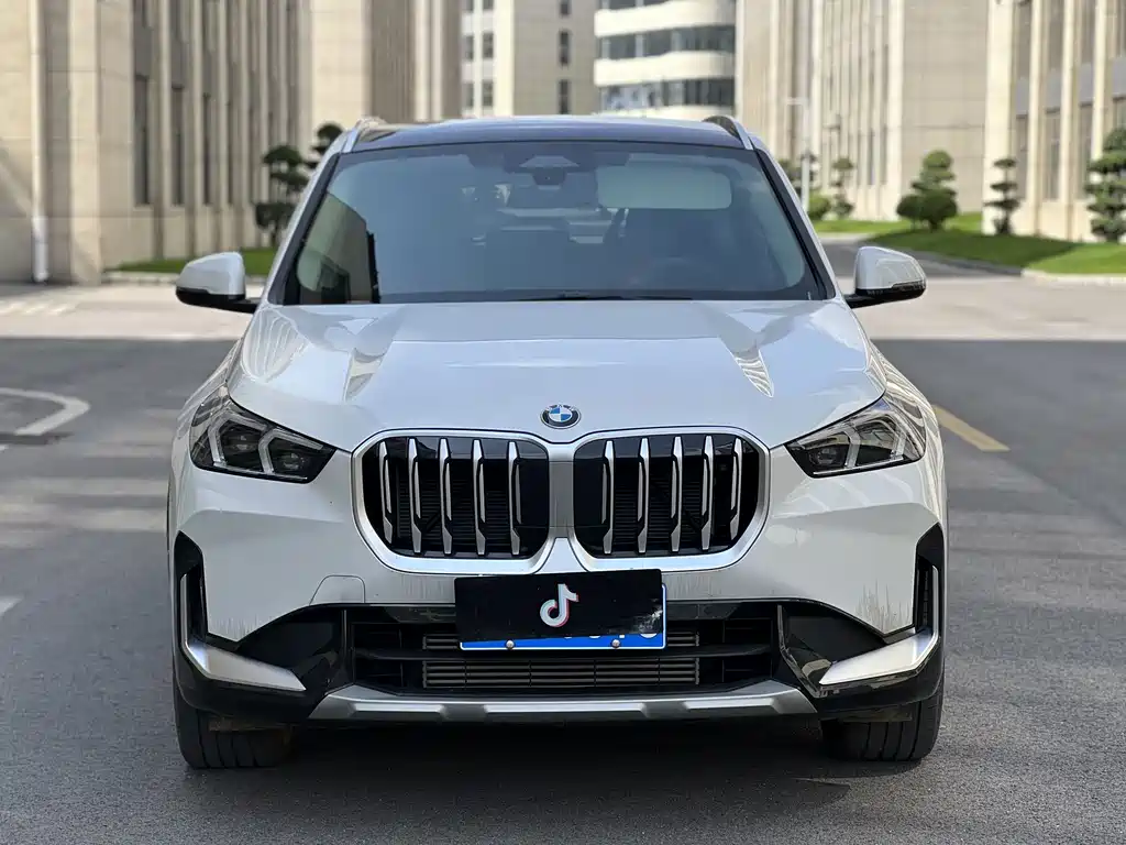 BMW X1 2025 — фото 2