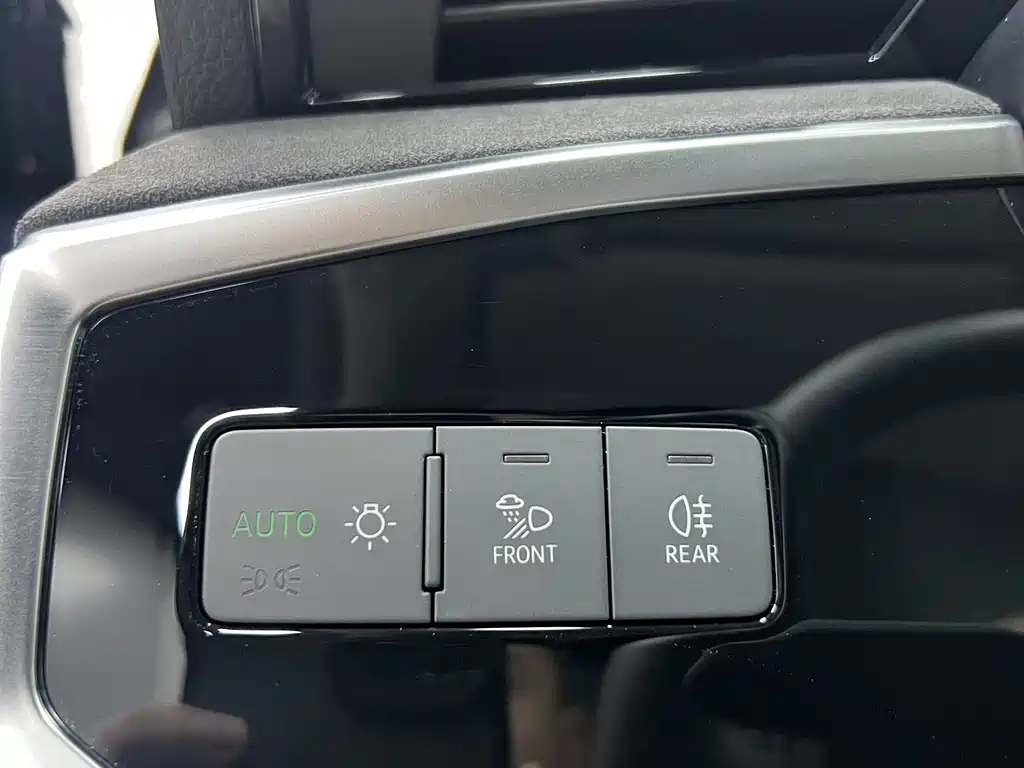 Audi Q3 2022 — фото 24