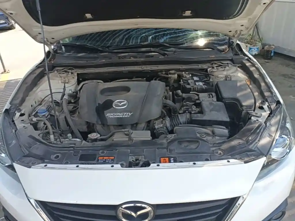 Mazda 3 Axela 2016 — фото 20