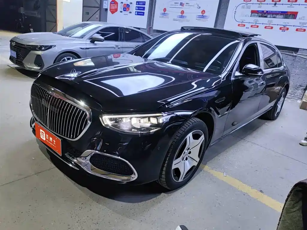 Mercedes-Benz S-Class 2025
