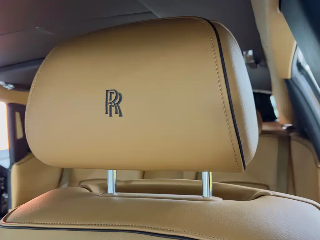 Rolls-Royce Ghost 2014 — фото 33
