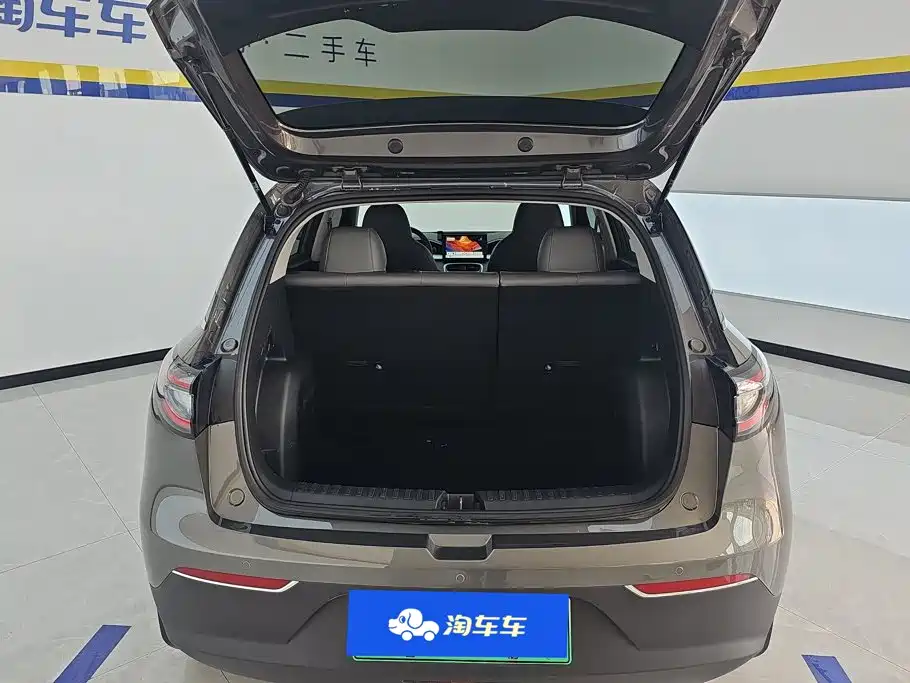 Geely Galaxy Starwish 2025 — фото 4