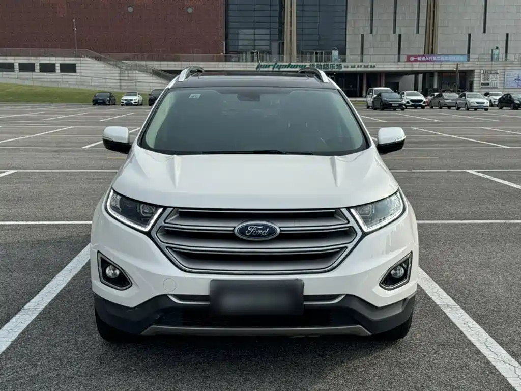 Ford Edge 2018 — фото 23