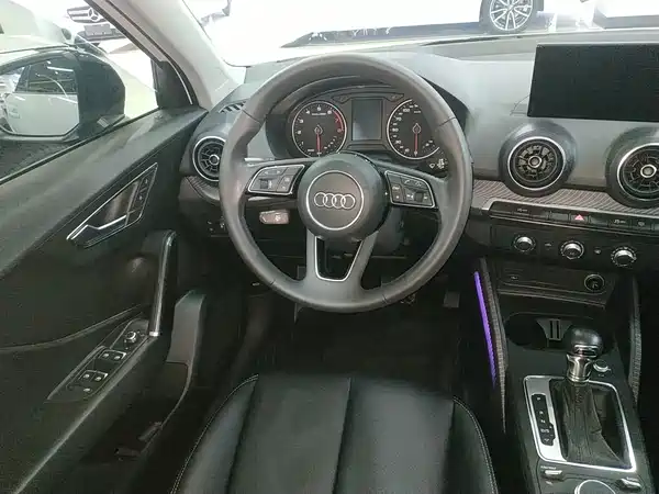 Audi Q2L 2018