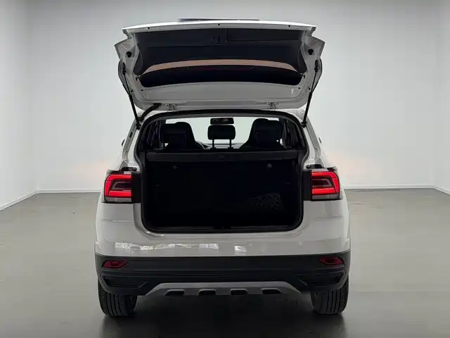 Volkswagen T-Cross 2020 — фото 10