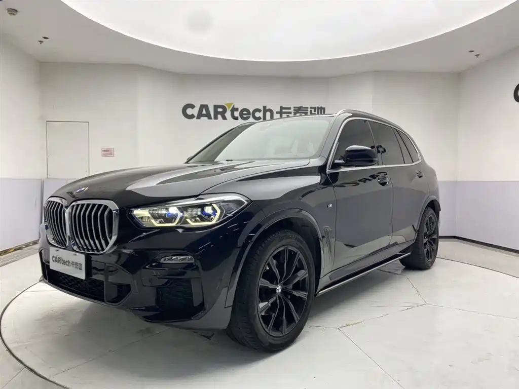 BMW X5 2019 — фото 1