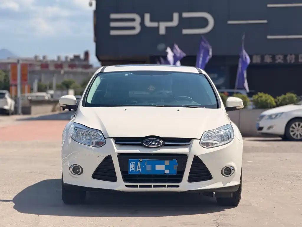 Ford Focus 2015 — фото 2