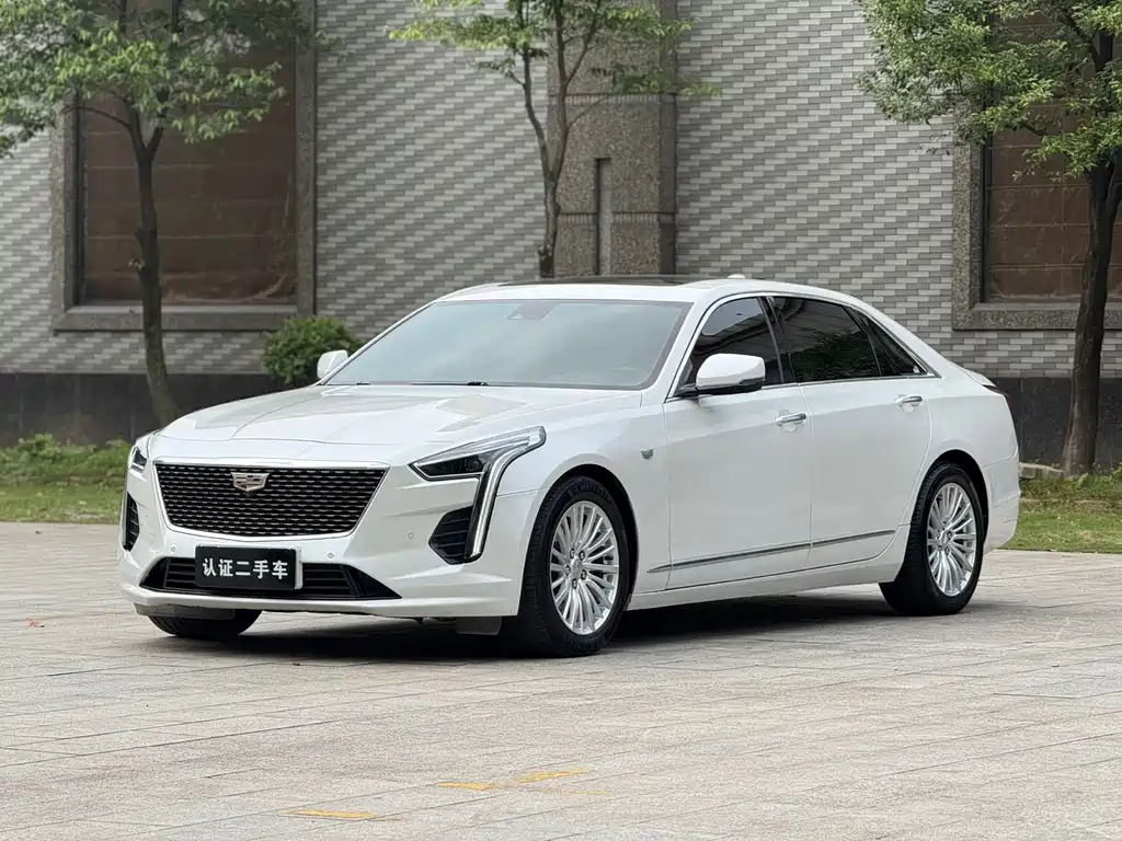 Cadillac CT6 2021 — фото 1