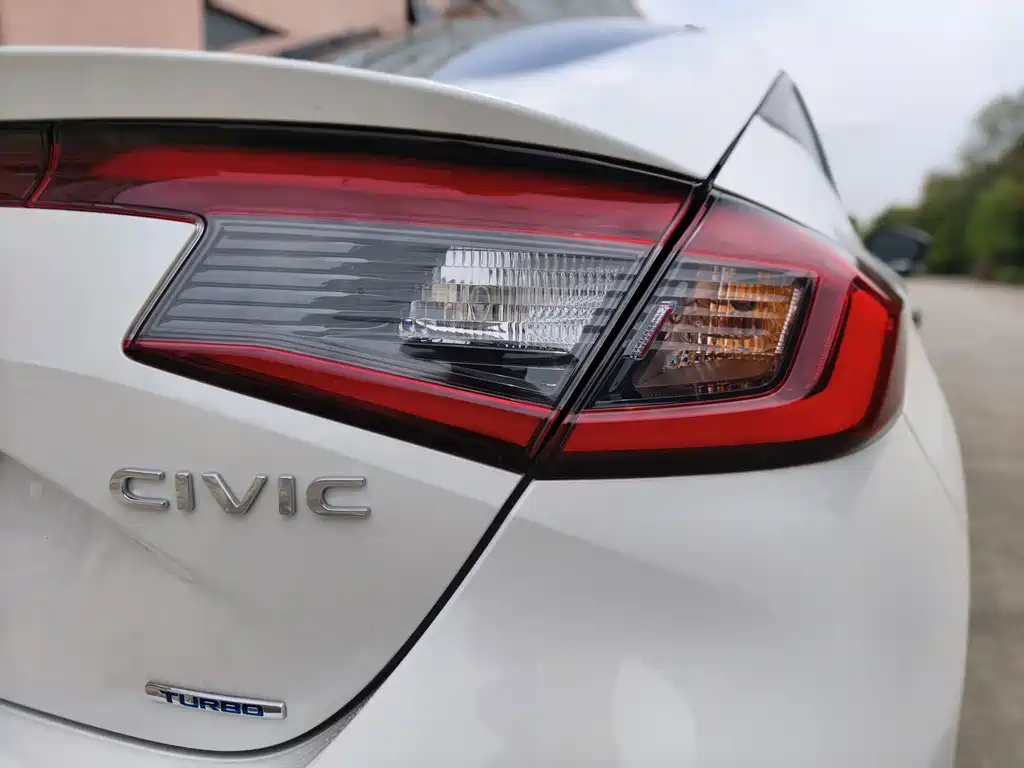 Honda Civic 2024 — фото 18