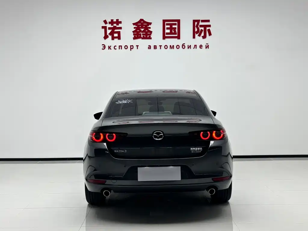 Mazda 3 Axela 2022