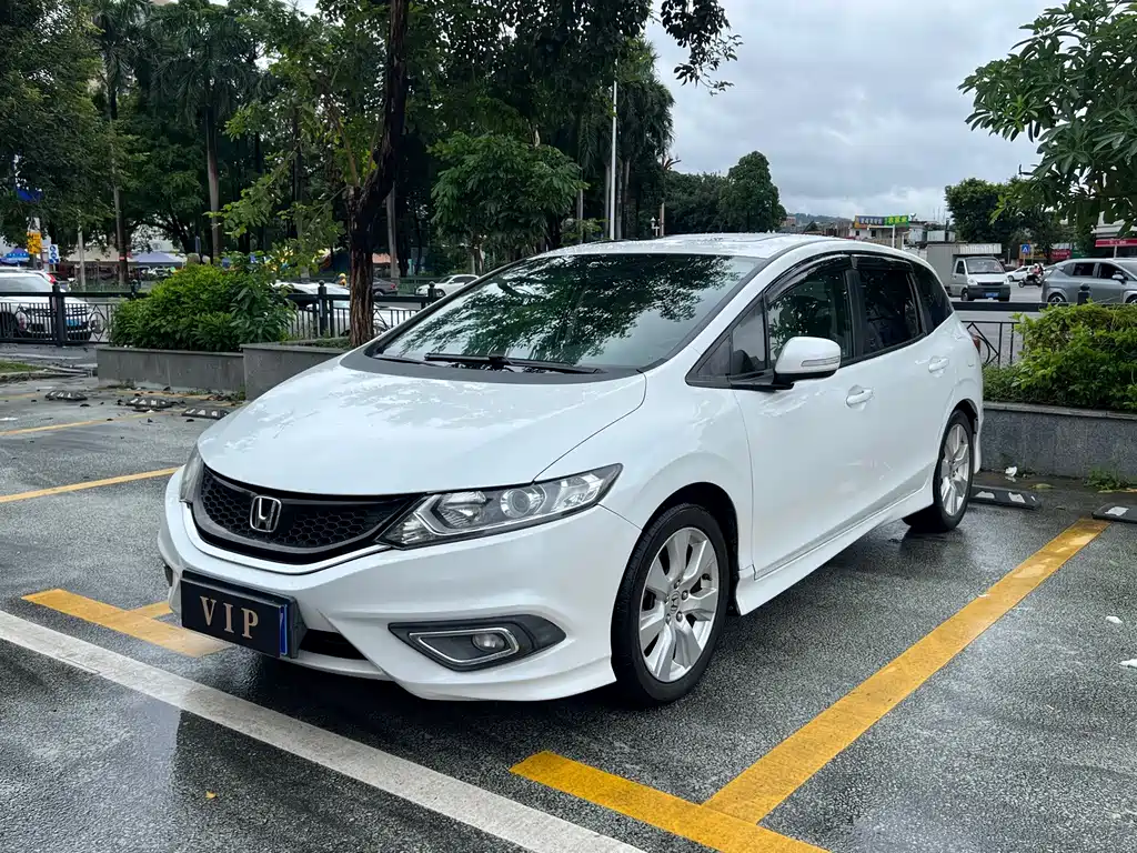 Honda Jade 2016 — фото 1