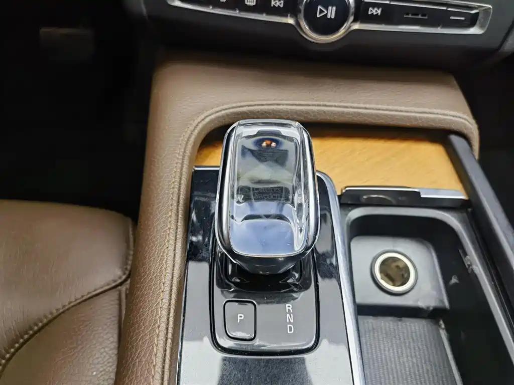 Volvo S90 2021 — фото 13