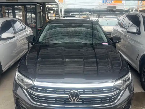 Volkswagen Sagitar 2024