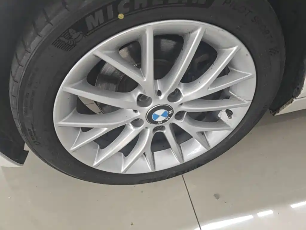 BMW 1 Series 2016 — фото 23