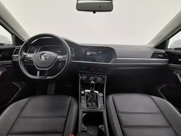 Volkswagen Sagitar 2020