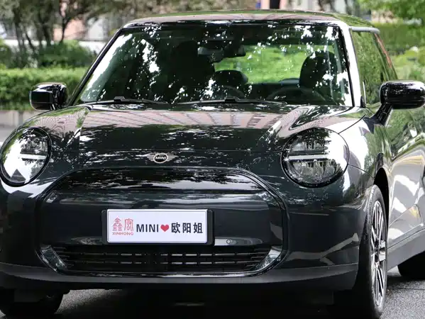 MINI Cooper 2025