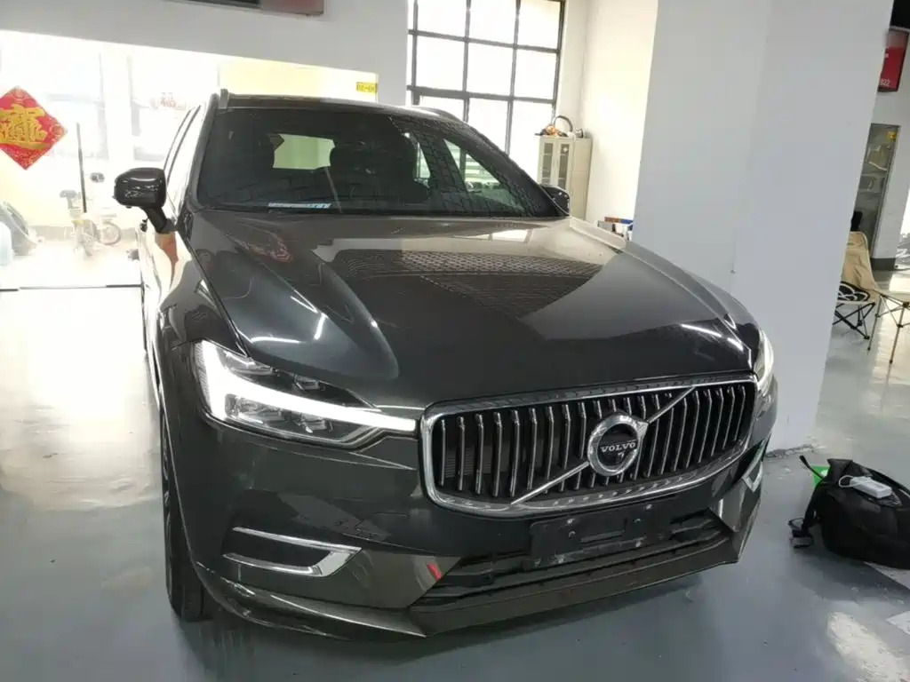 Volvo XC60 2021 — фото 3