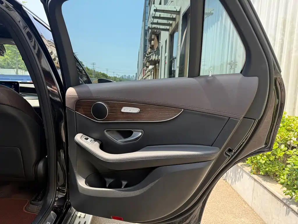 Mercedes-Benz GLC 2022 — фото 15
