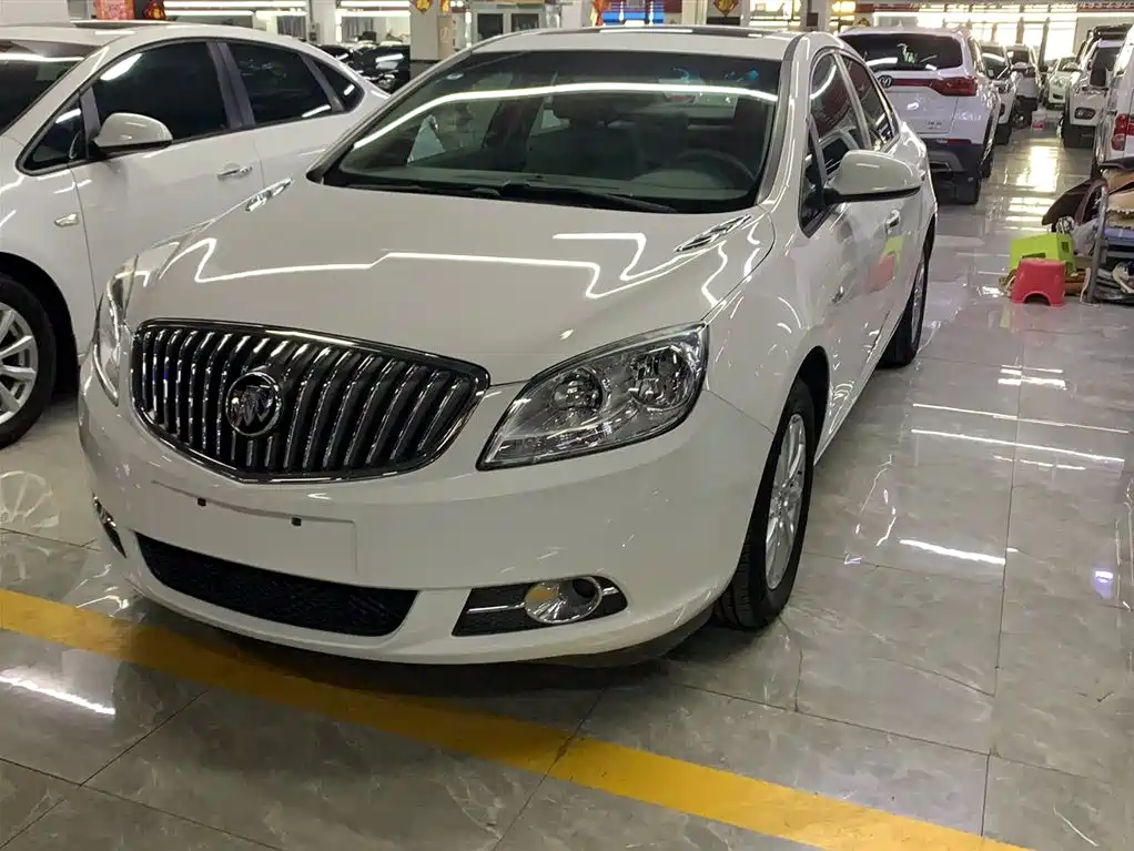 Buick Excelle 2014 — фото 2