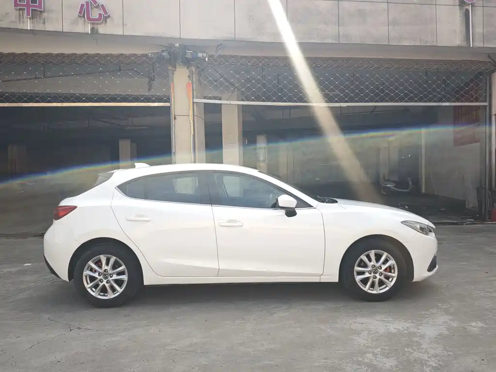 Mazda 3 Angkesela 2015 — фото 13