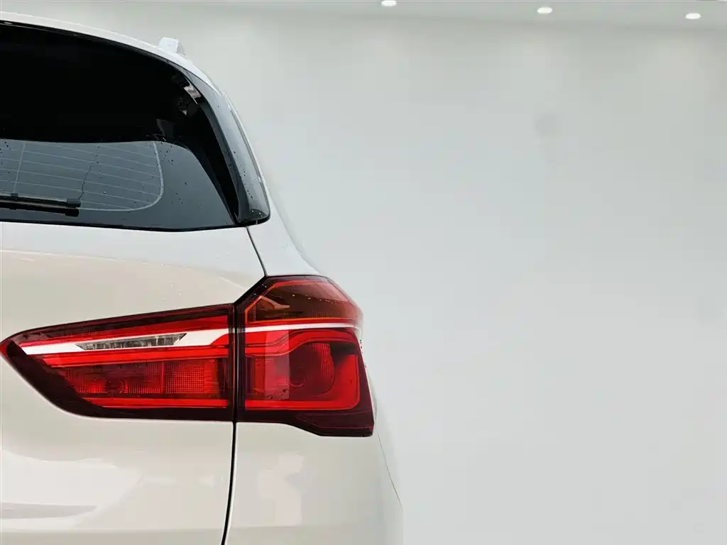 BMW X1 2019 — фото 11