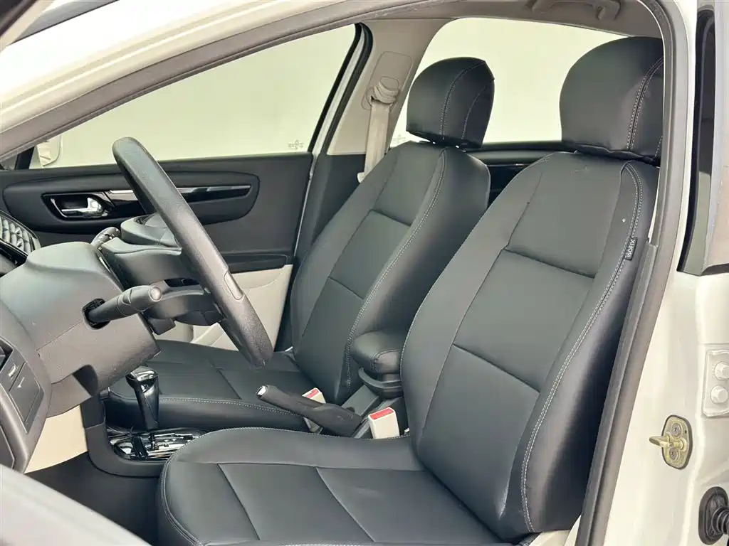 Citroen C-Quatre 2015 — фото 19