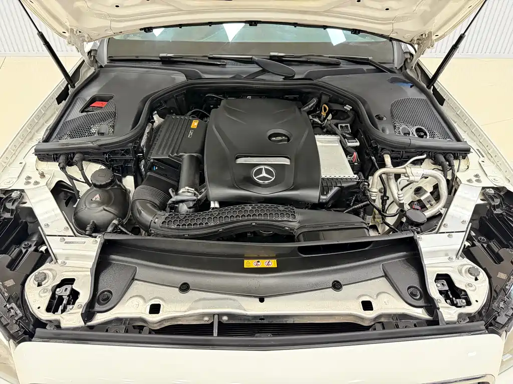 Mercedes-Benz E-Class 2019 — фото 6