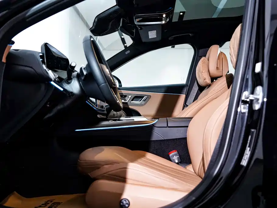 Mercedes-Benz E-Class 2025 — фото 24