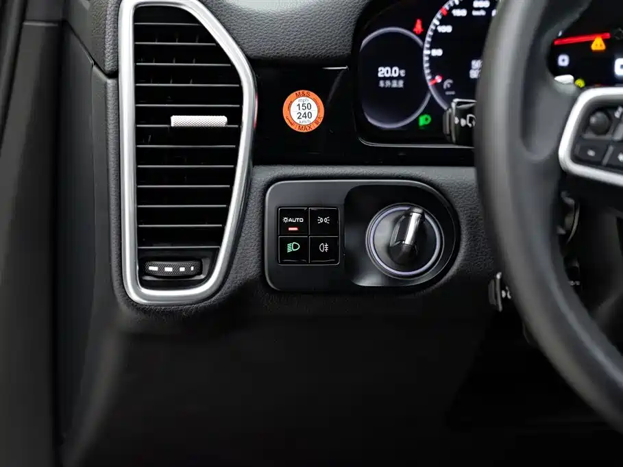 Porsche Cayenne 2018 — фото 17