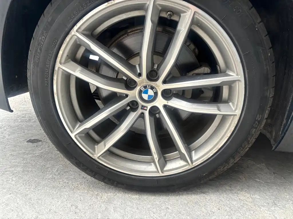 BMW 5 Series 2020 — фото 17