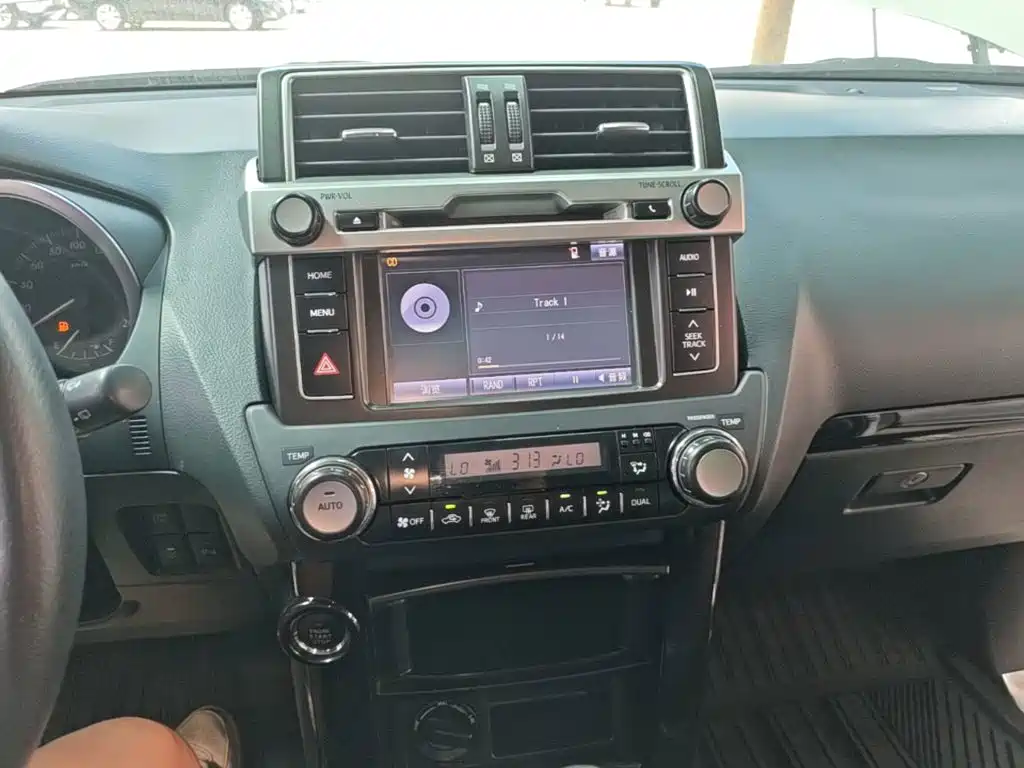 Toyota Prado 2017 — фото 13