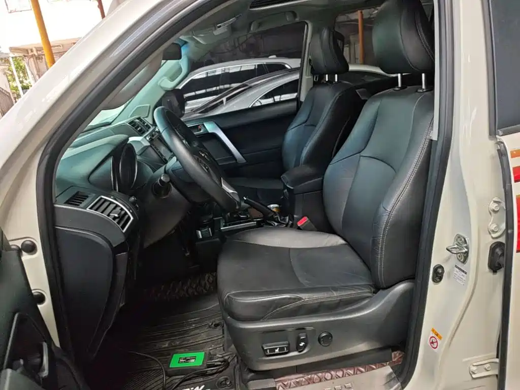 Toyota Prado 2017 — фото 15