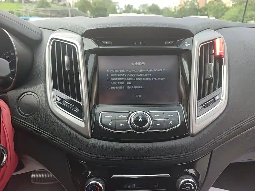 Changan Eado XT 2017 — фото 13