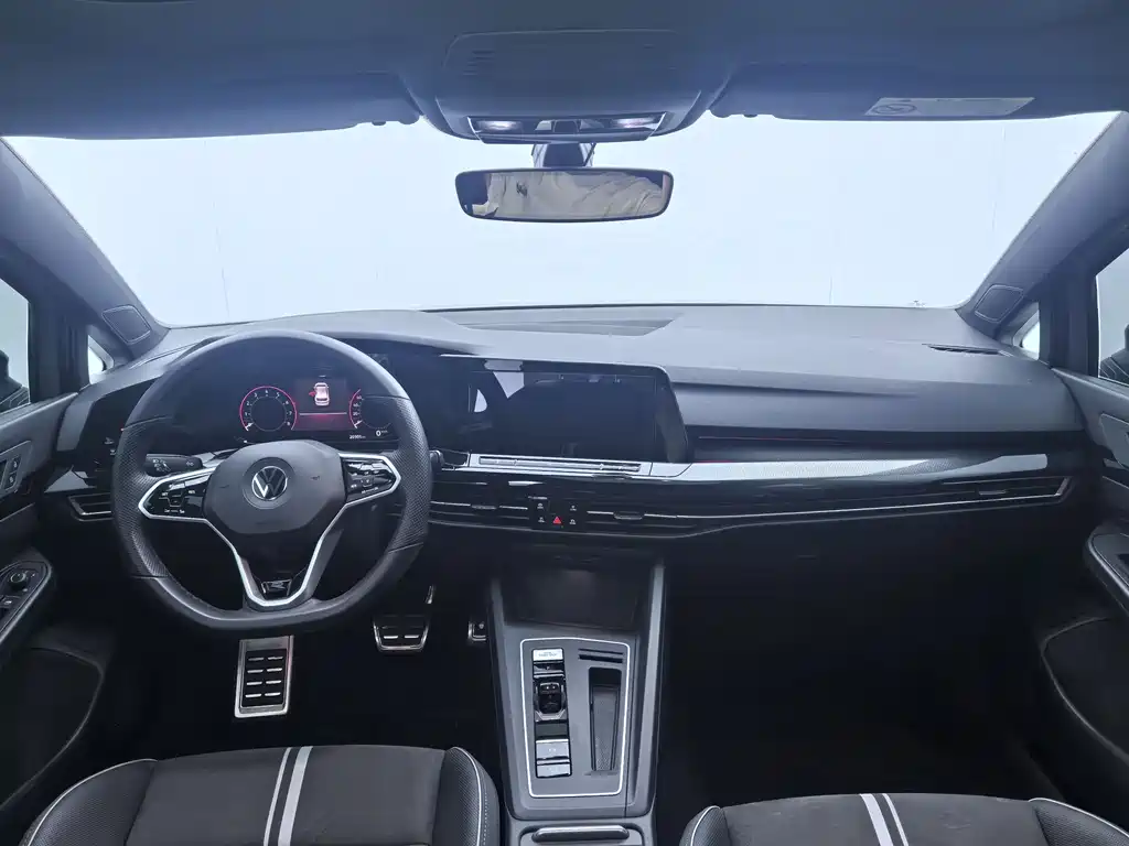 Volkswagen Golf 2023