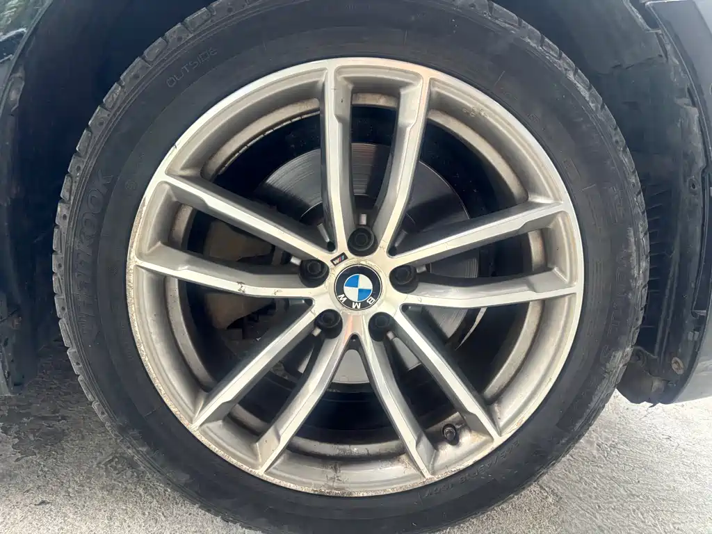 BMW 5 Series 2020 — фото 18