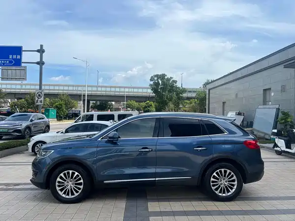Lincoln MKX 2019