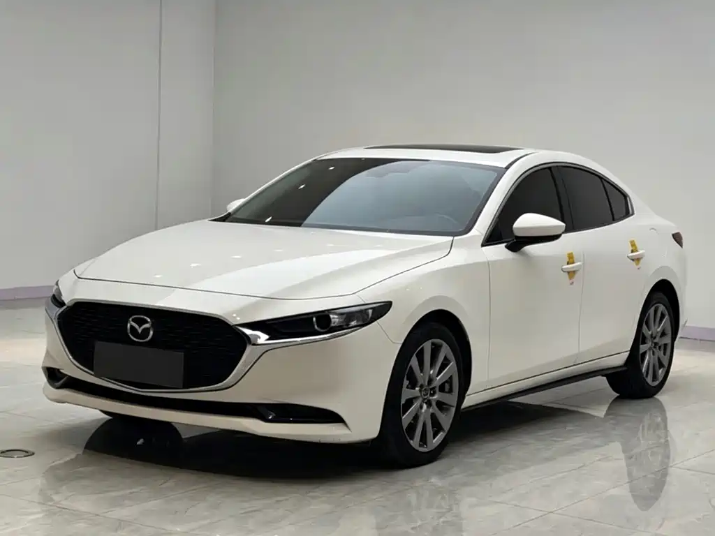 Mazda 3 Axela 2024