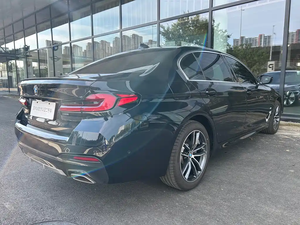 BMW 5 Series 2024