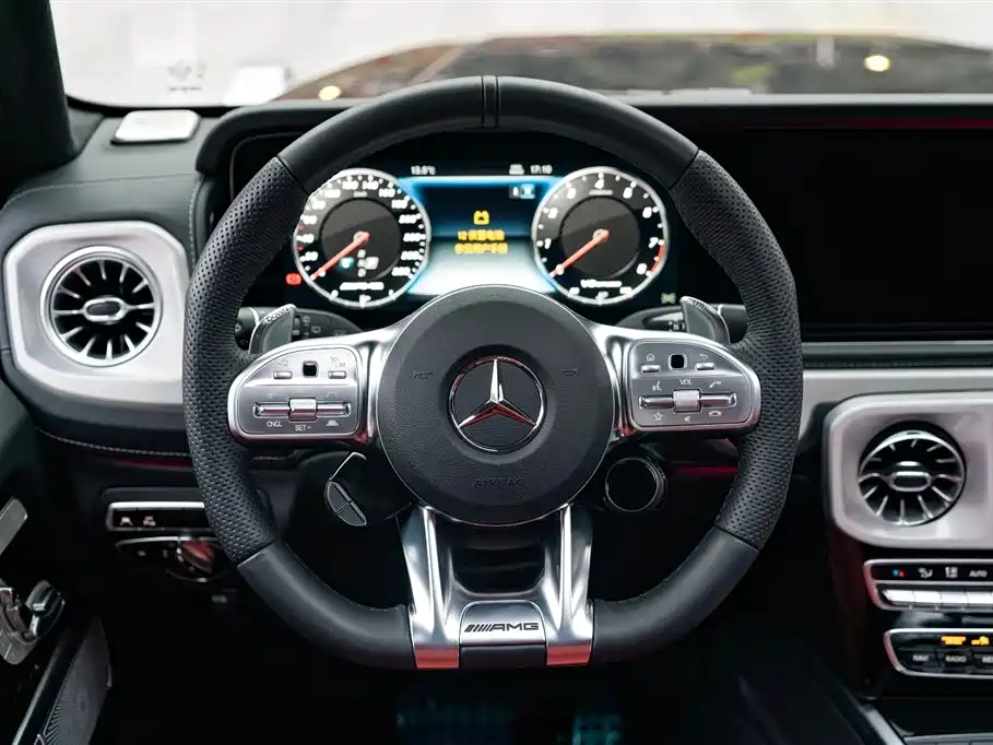 Mercedes-Benz G-Class AMG 2024 — фото 17