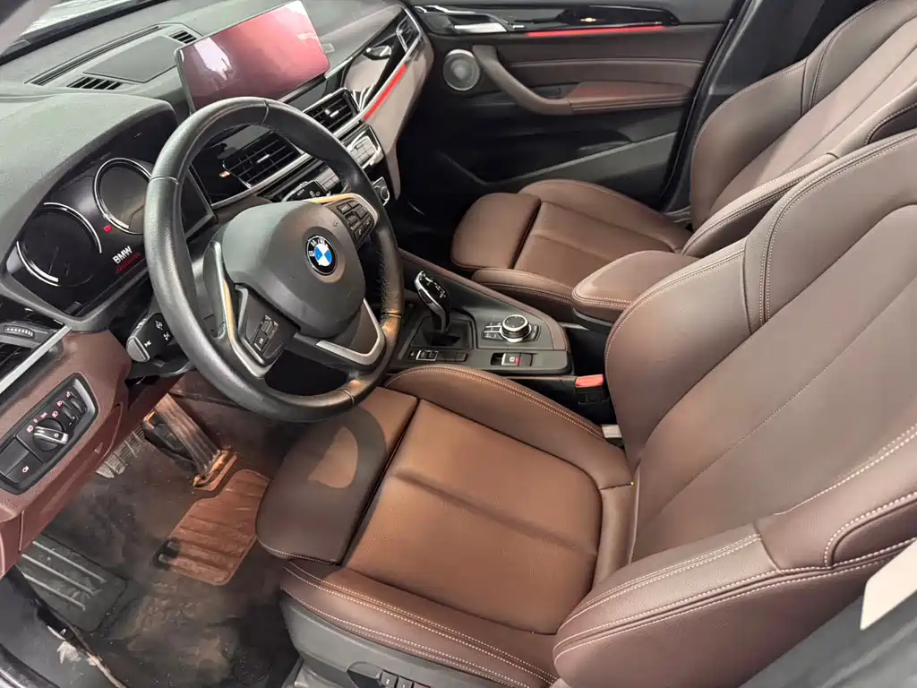 BMW X1 2022 — фото 8