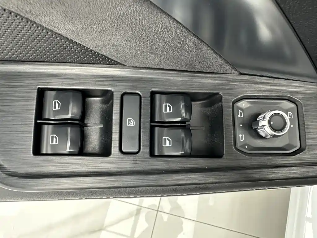 Haval H6 2023 — фото 12